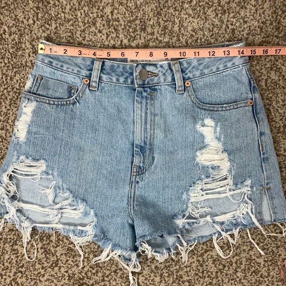 ASOS Side Split Distressed Denim Mom Jean Shorts - Picture 11 of 16